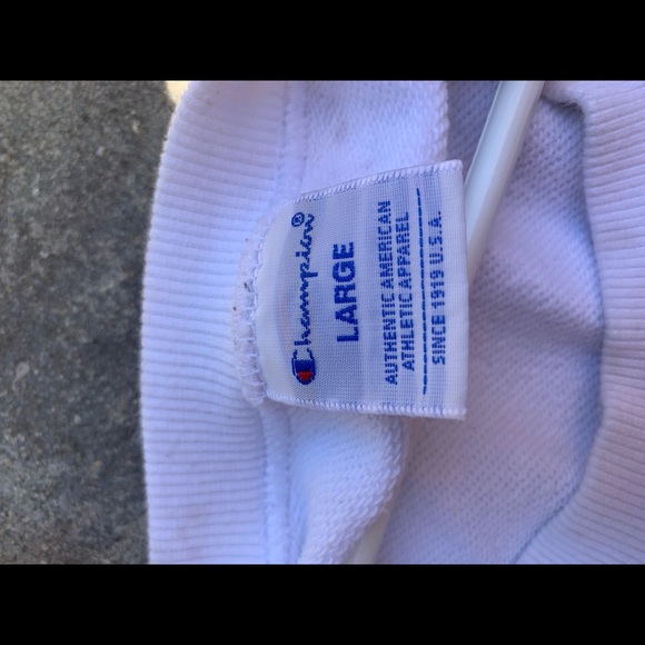 Champion Sweater - Picture 2 of 3